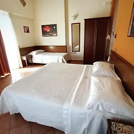 Hirschen Bed & Breakfast 3*
