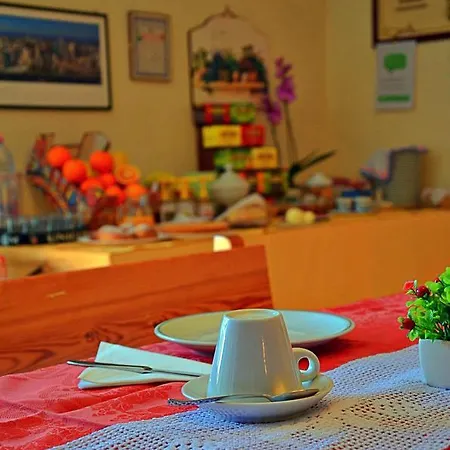 Bed & Breakfast Hirschen Zafferana Etnea